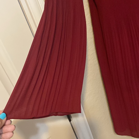 Dress - Picture 7 of 8